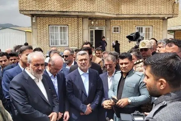 وزرای بهداشت و نیرو از پروژه تصفیه‌خانه ثلاث باباجانی بازدید کردند
