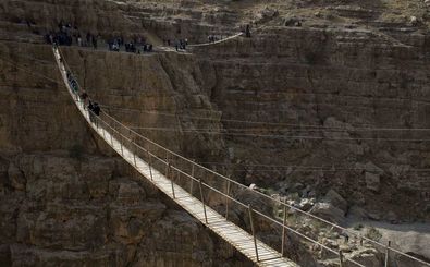 پل دره خزینه «بلندترین پل معلق خاورمیانه» تخریب شد