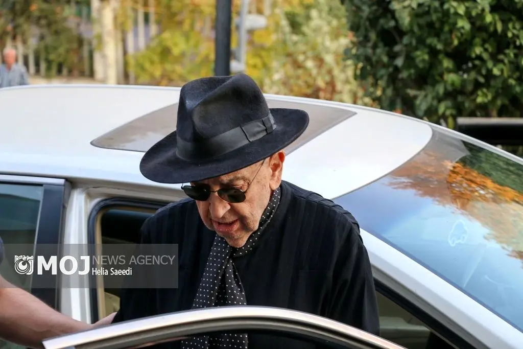 مراسم یادبود همایون ارشادی