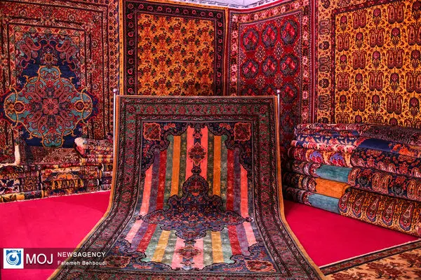 ثبت فرش مشهد به‌عنوان یک برند جهانی/ کاهش صادرات فرش ایرانی به ۵۰ میلیون دلار