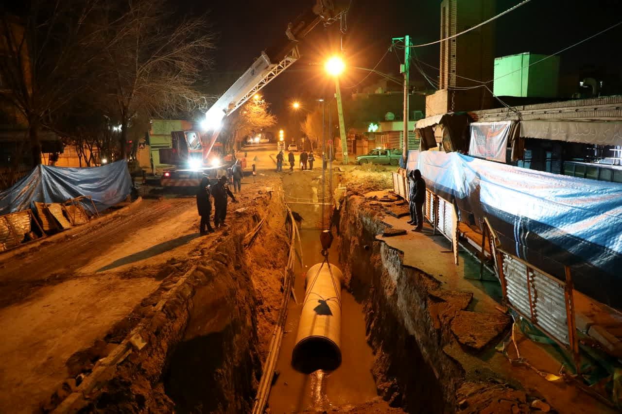 عملیات بازسازی خط انتقال فاضلاب خیابان شهیدان کاظمی اصفهان انجام شد