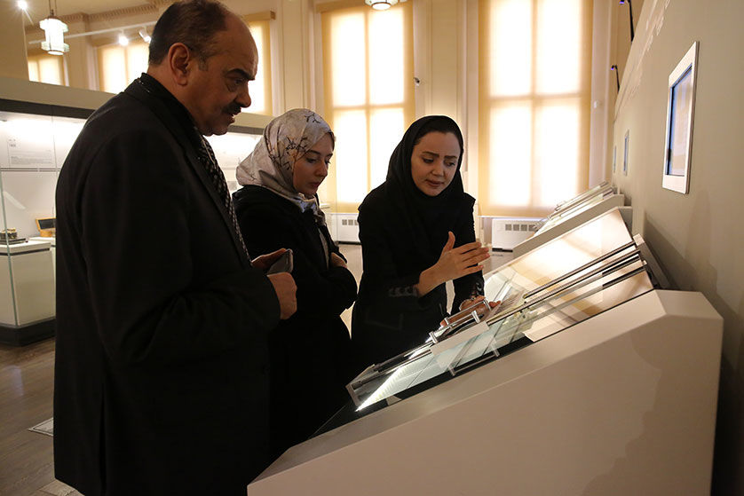بازدید مقامات ارشد الجزایر از نمایشگاه ملی شو 2 بانک ملی ایران