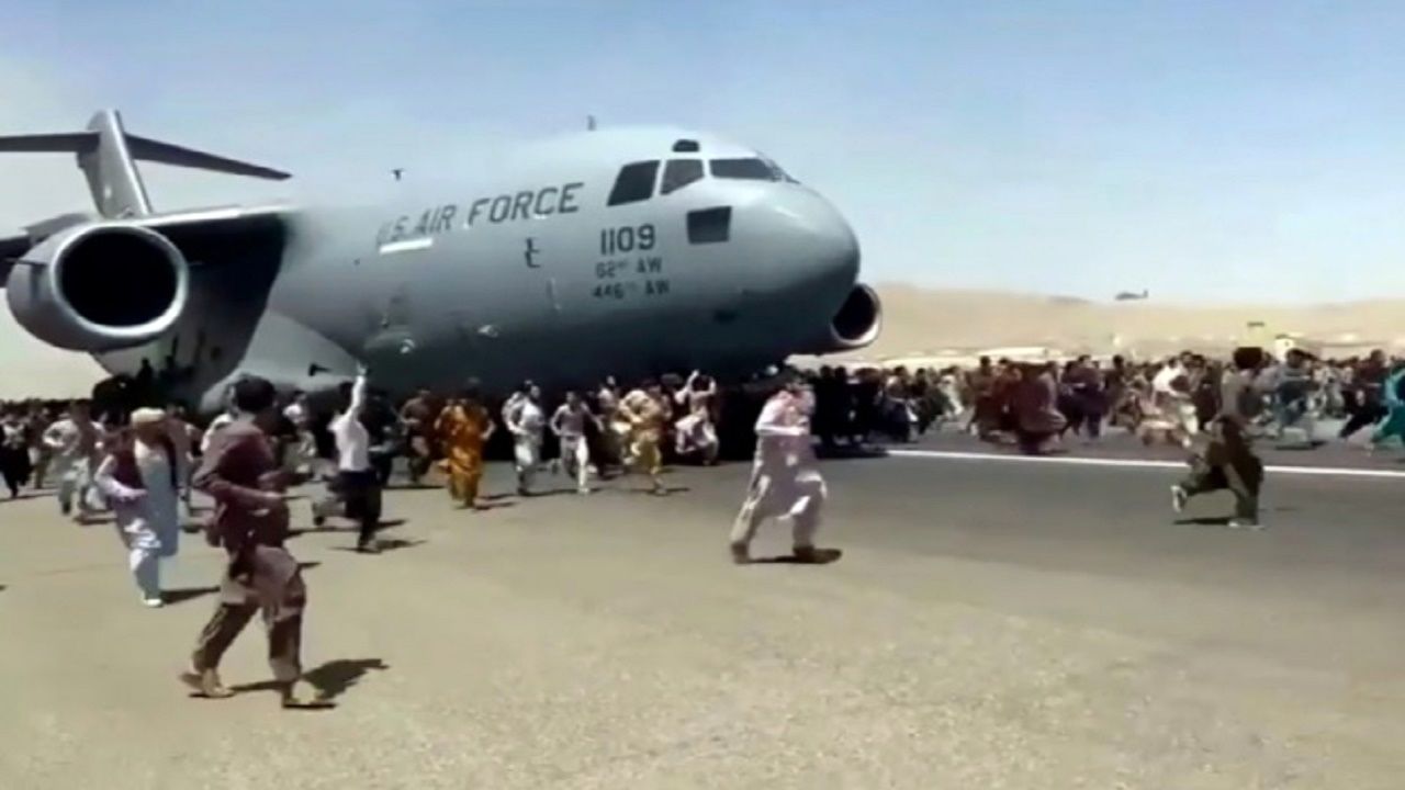 آمریکا حدود سه هزار نفر را روز پنجشنبه از فرودگاه کابل تخلیه کرد