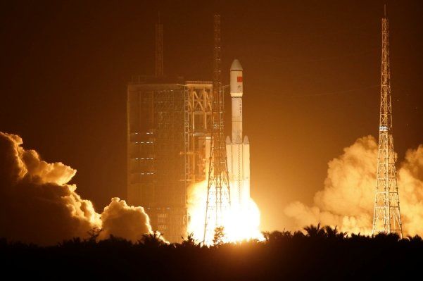 چین موشک فضایی را با موفقیت پرتاب کرد