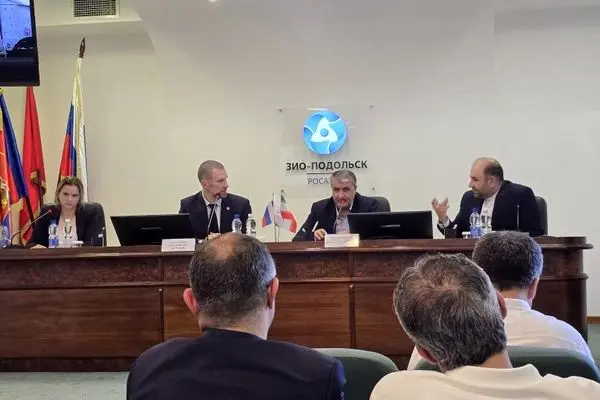 محمد اسلامی از شرکت‌های زیوپادولسک و TVEL روسیه بازدید کرد