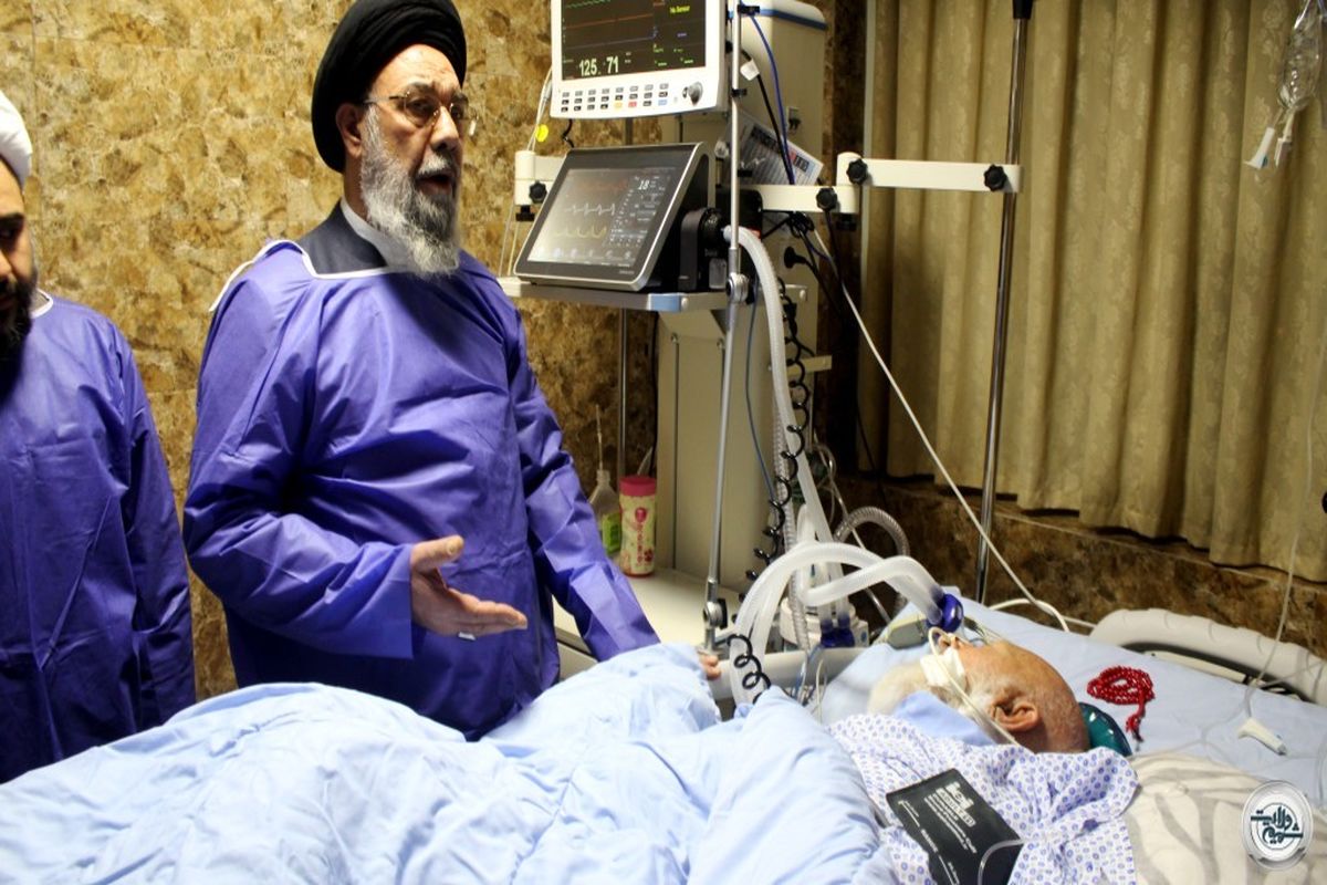 عیادت نماینده رهبری از حجت السلام والمسلمین مظاهری در بیمارستان