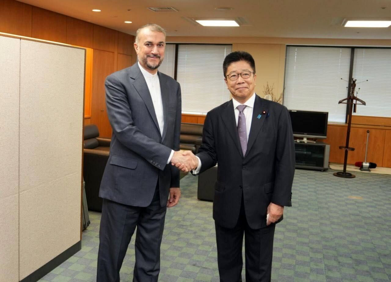 وزیر خارجه ایران با وزیر بهداشت ژاپن دیدار کرد