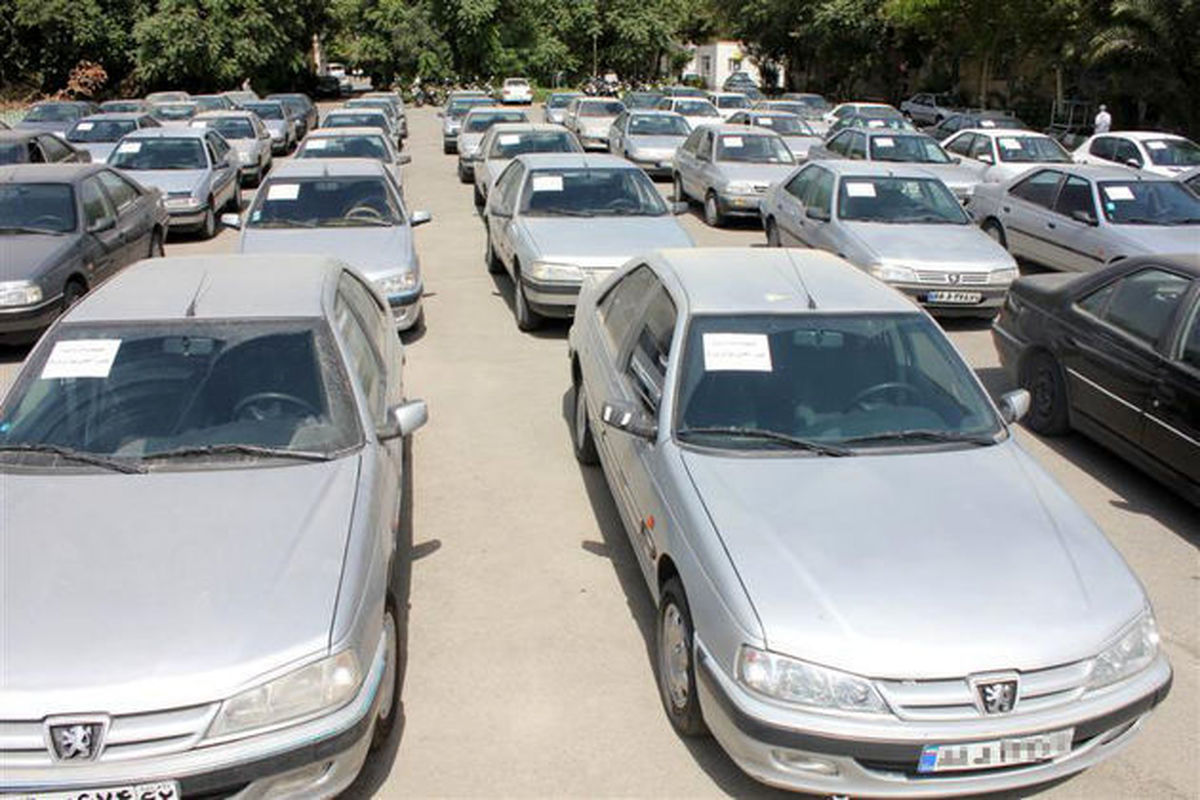 کشف بیش از 30 دستگاه وسیله نقلیه مسروقه در اصفهان 