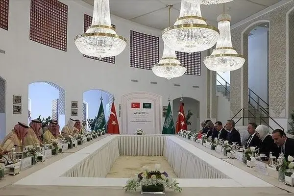 «هاکان فیدان» با «فیصل بن فرحان» دیدار کرد