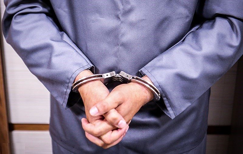 کیوان صمیمی با حکم پزشکی قانونی به زندان بازگشت داده شد