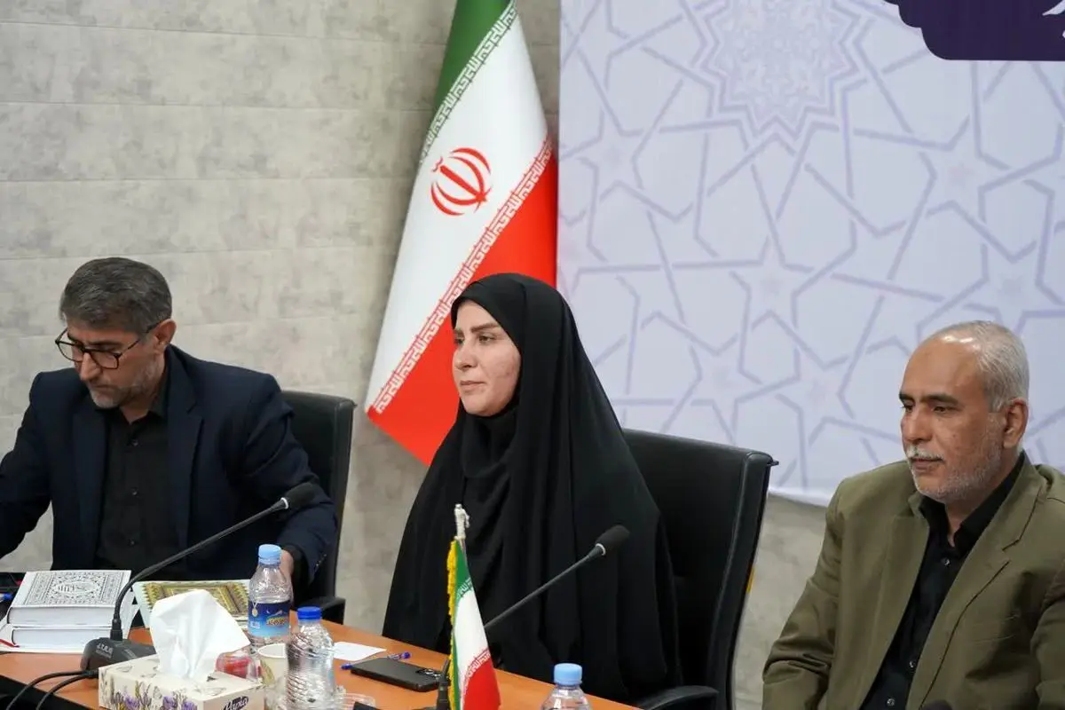 تقویت ارتباط مردم و مسئولان از برنامههای اصلی دولت است