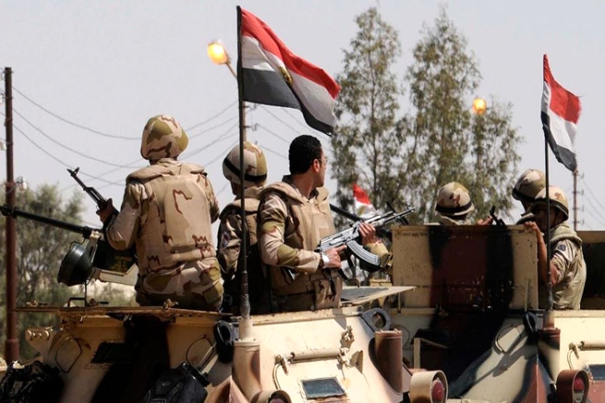 15 نظامی مصری در درگیری های شمال سینا کشته و زخمی شدند