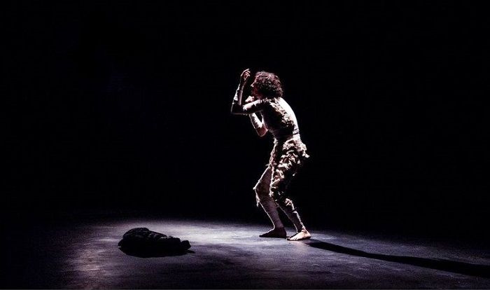 آغاز سی‌وهفتمین جشنواره تئاتر مازندران با اجرای نمایش «شرق دور، شرق نزدیک» در ساری