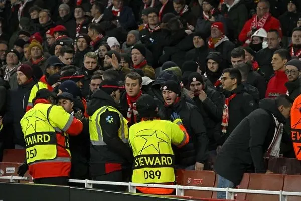 آشوب هواداران بایرن‌مونیخ علیه آرسنالی ها پیش از گسترش مهار شد