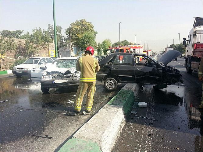 برخورد دو پراید با یکدیگر در شهرری