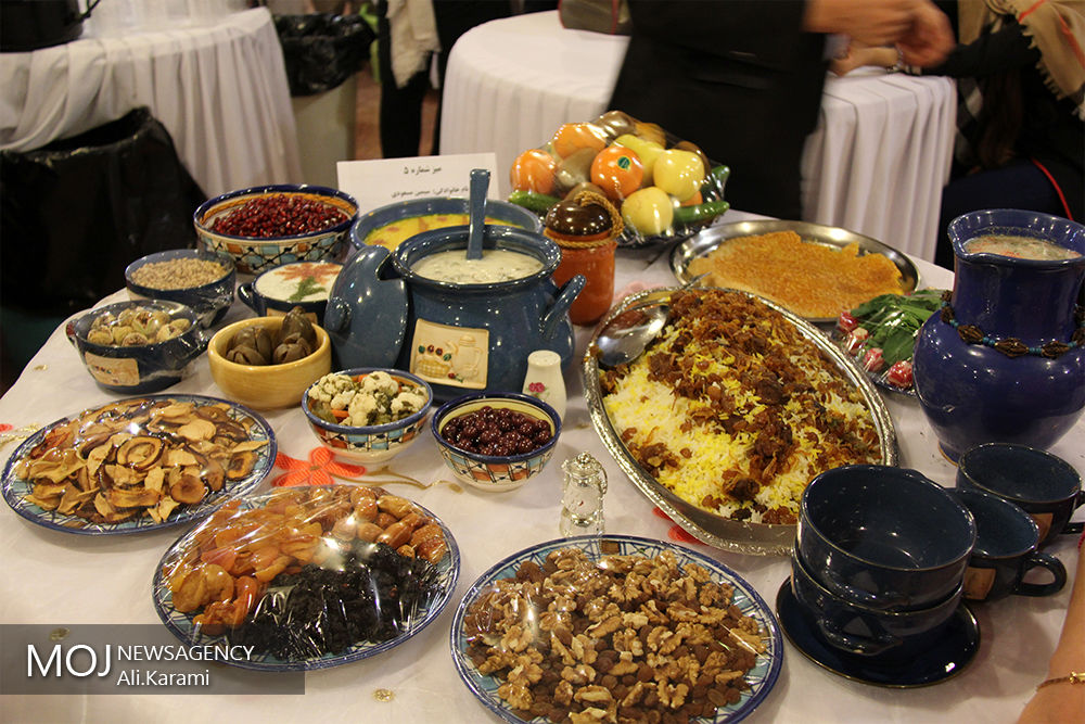 جشنواره غذاهای محلی استان کردستان