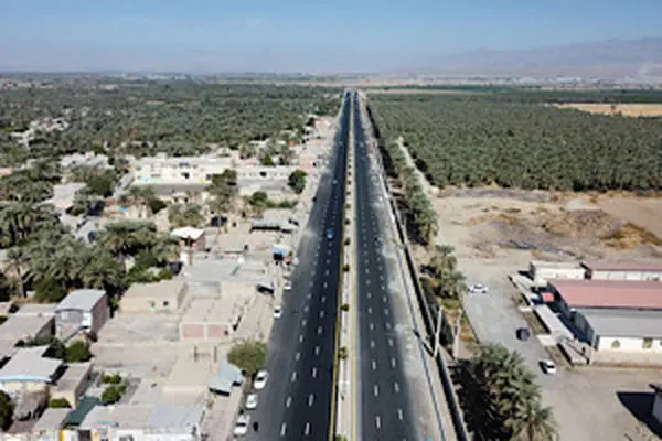 پایانی بر سالها انتظار در جنوب کرمان/پروژه آسفالت محور جیرفت_عنبرآباد به بهره‌برداری رسید