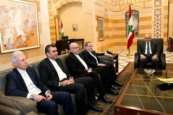 رمز پیروزی لبنان مقاومت است!