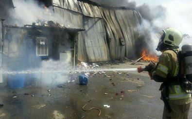 آتش سوزی انبار کالا در خیابان فدائیان اسلام
