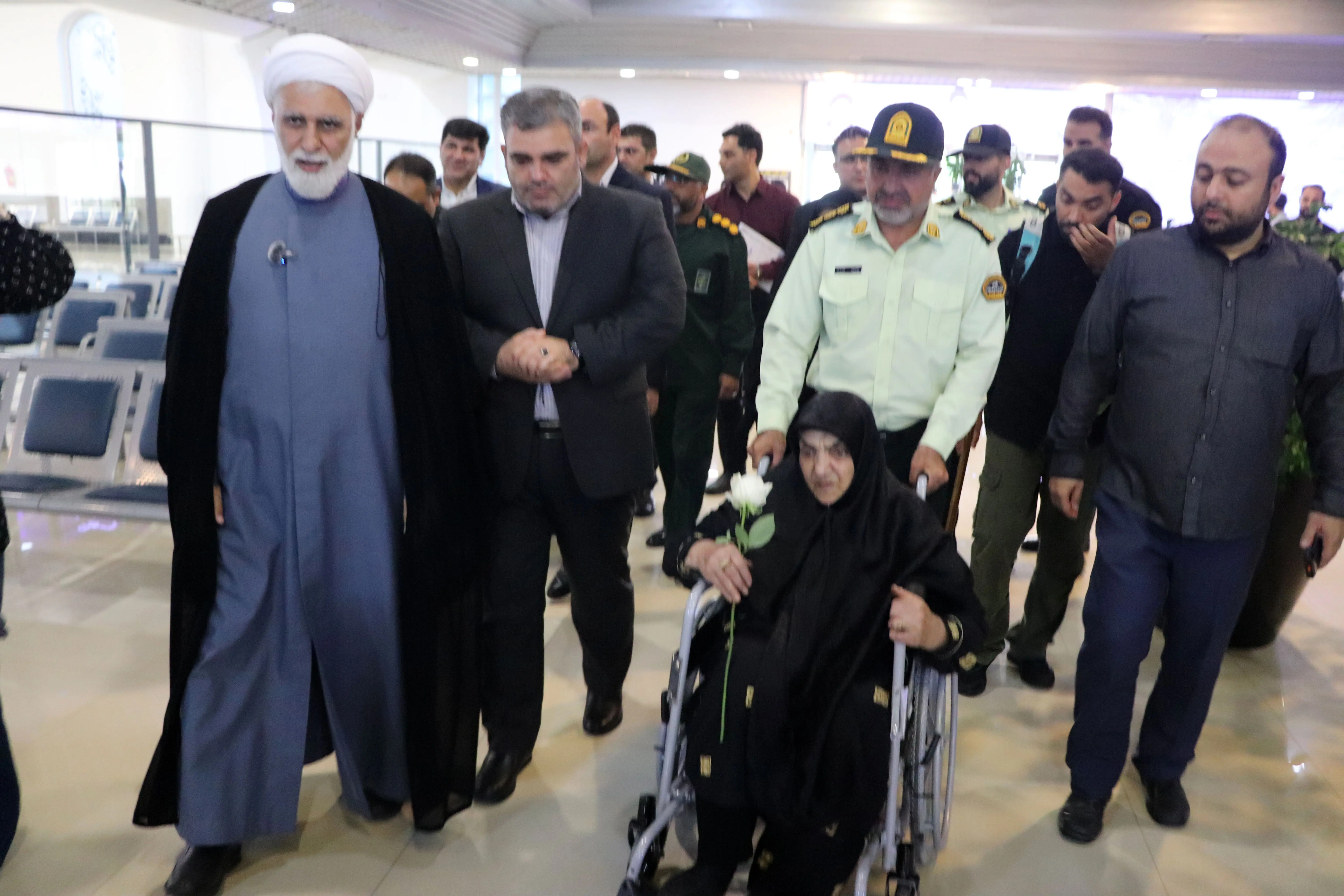 مراسم استقبال از ۱۳۳ خانواده شهید فراجا در کیش + فیلم