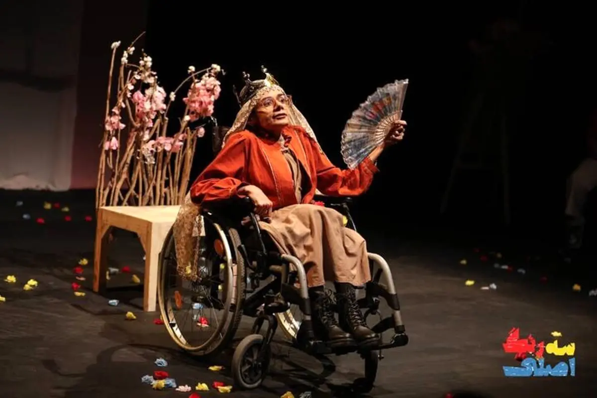 تئاتر سه رنگ اصلی در پردیس تئاتر شهرزاد تمدید شد