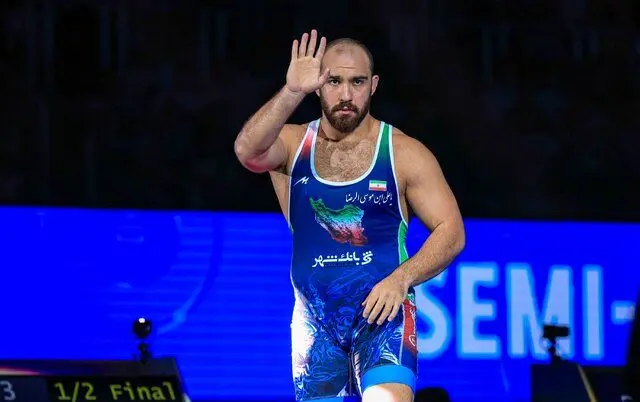 زارع سومین مدال طلای جهانی خود را با برد ۵ بر صفر جشن گرفت