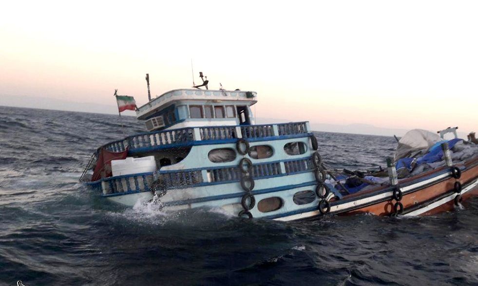 هشت دریانورد ایرانی در آب های جزیره کیش از خطر مرگ نجات یافتند