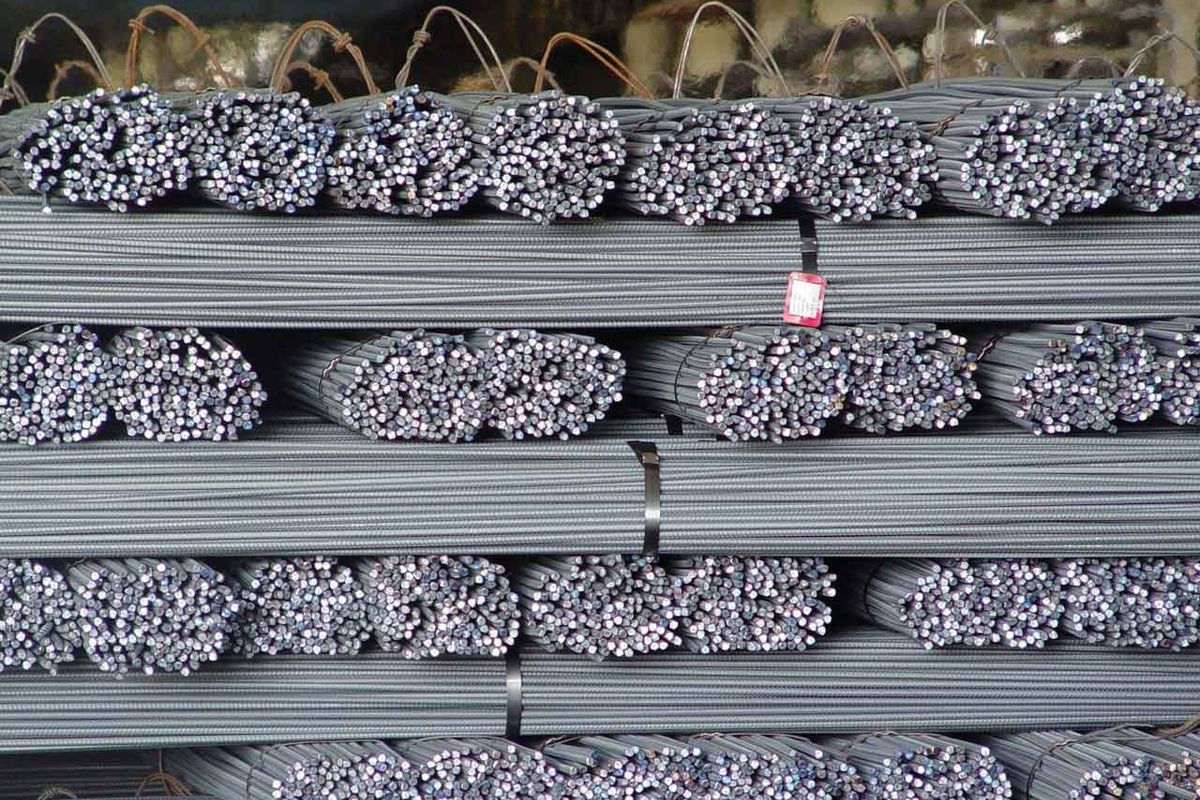 رشد ۱۳ درصدی تولید فولاد خام ایران در ماه می