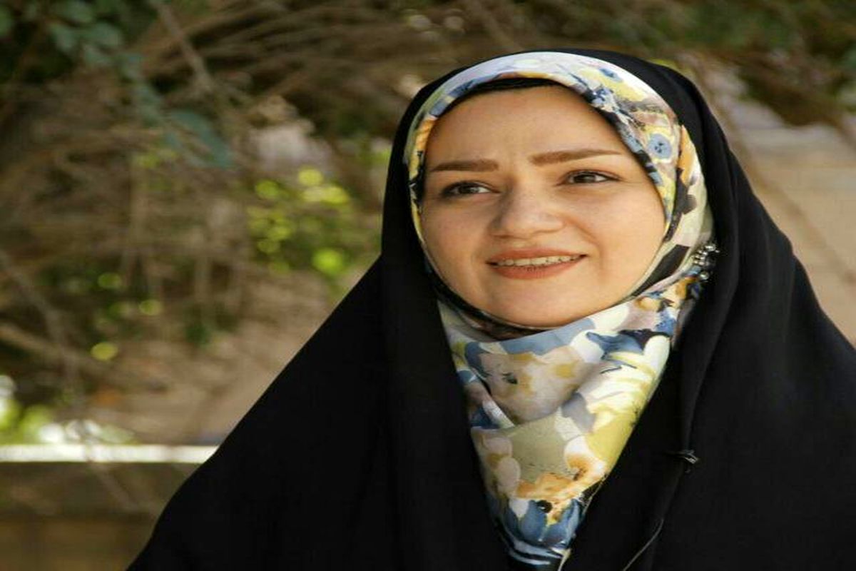 دختر اهوازی برگزیده جشنواره کتاب و کتابخوانی شهرداری تهران شد