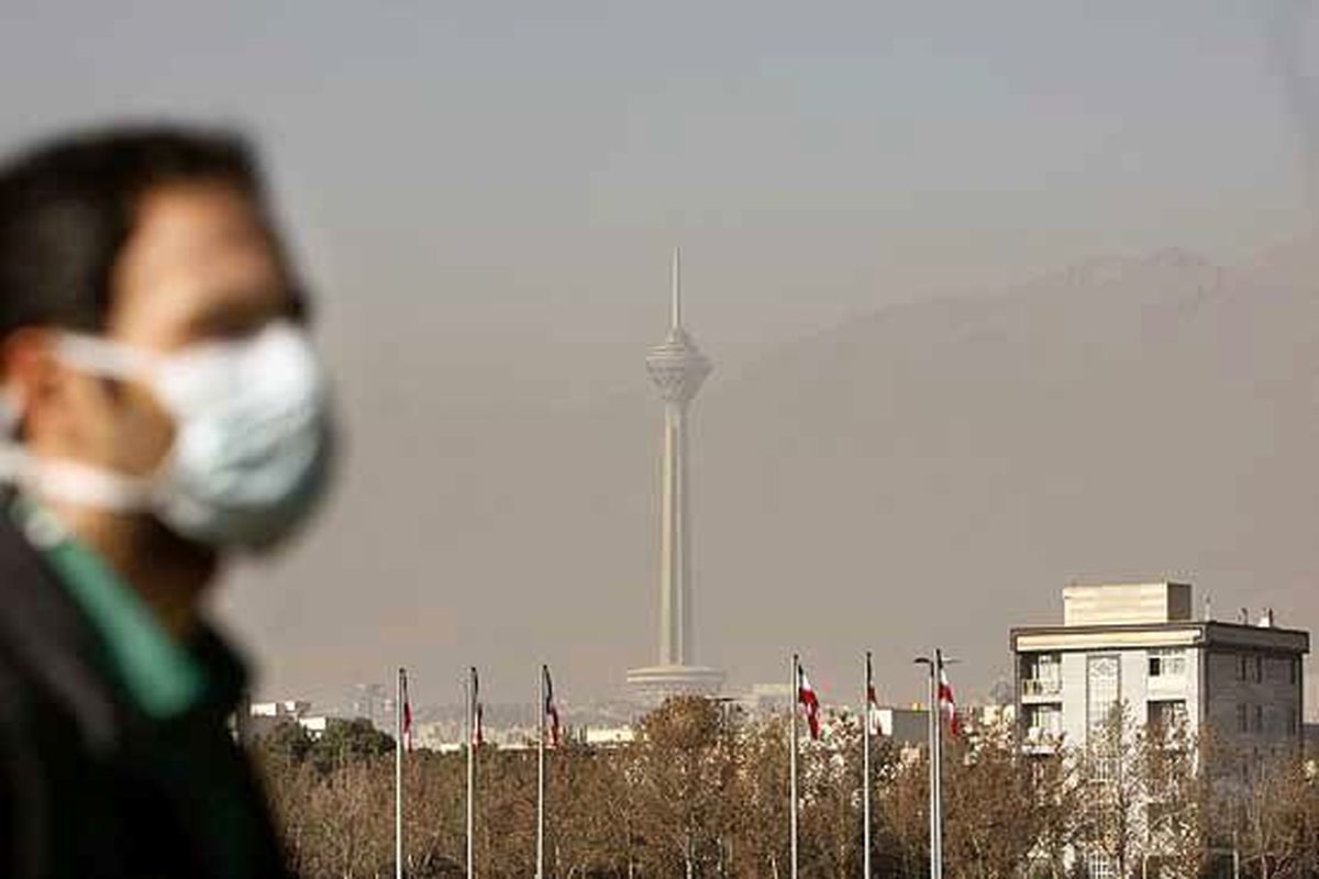 وضعیت قهوه‌ای کیفیت هوا در ۱۶ ایستگاه تهران