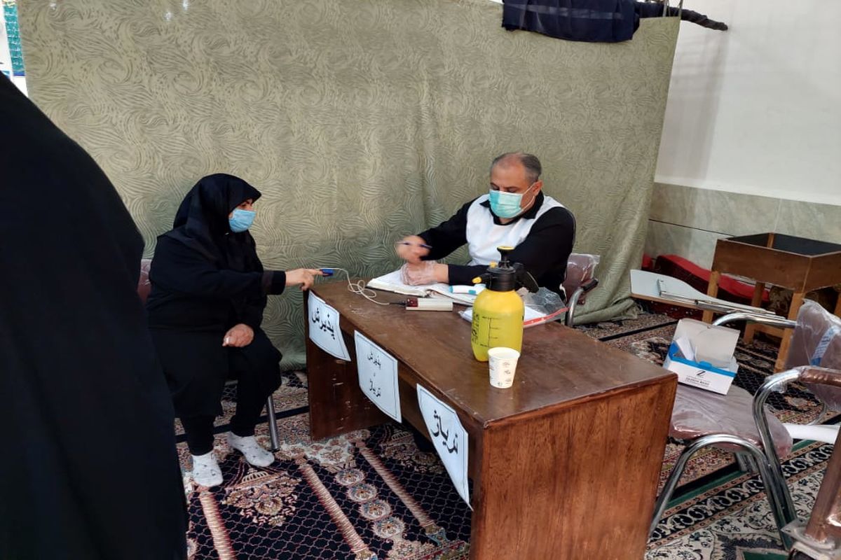 اجرای طرح ویزیت و داروی رایگان، توسط گروه جهادی پزشکی شهدای گمنام در ماهشهر