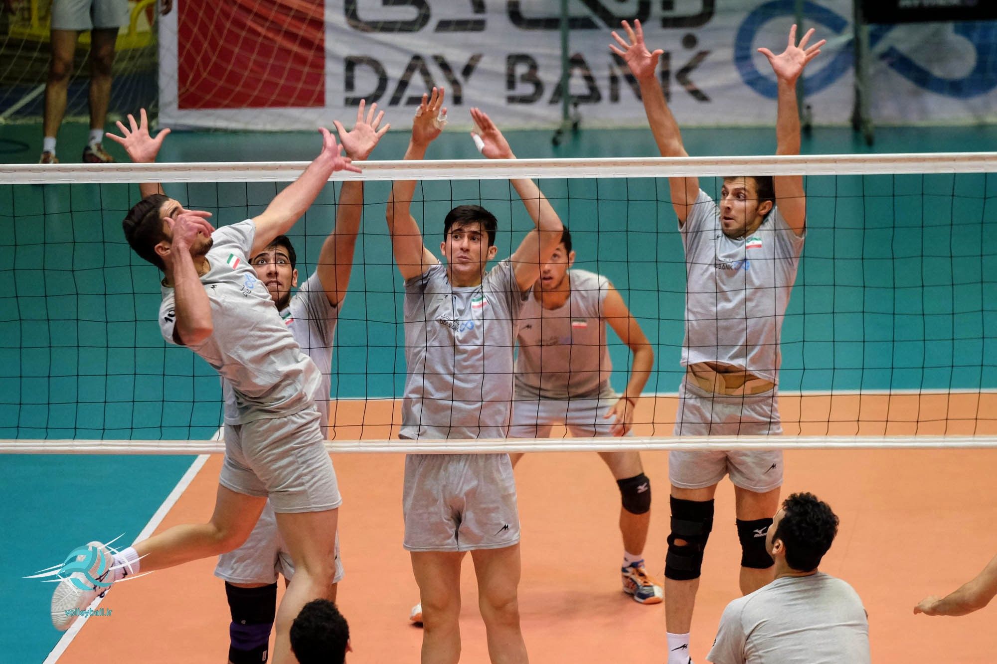 صعود تیم والیبال جوانان آذربایجان غربی به جمع چهار تیم برتر کشور
