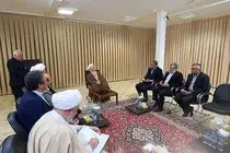 رئیس سازمان انرژی اتمی با آیت الله جوادی آملی در قم دیدار کرد