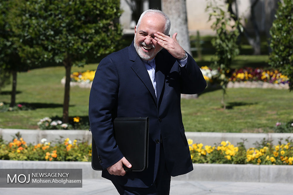 اعلام وصول دو سوال از محمد جواد ظریف