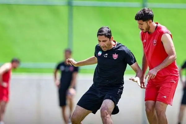 نکته های وحید هاشمیان به گوش بازیکنان پرسپولیس رسید