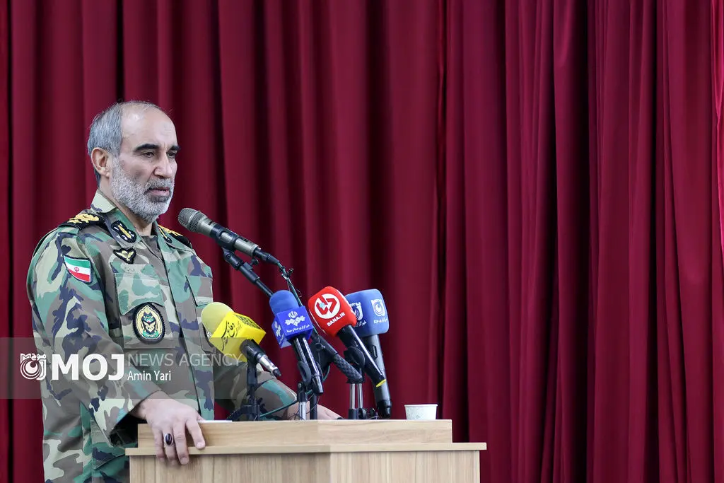 درجه‌داران ستون میدان نبرد هستند/ سه‌گانه «علم، تهذیب، ورزش» در آموزش نیروهای مسلح ضروری است