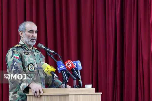 درجه‌داران ستون میدان نبرد هستند/ سه‌گانه «علم، تهذیب، ورزش» در آموزش نیروهای مسلح ضروری است