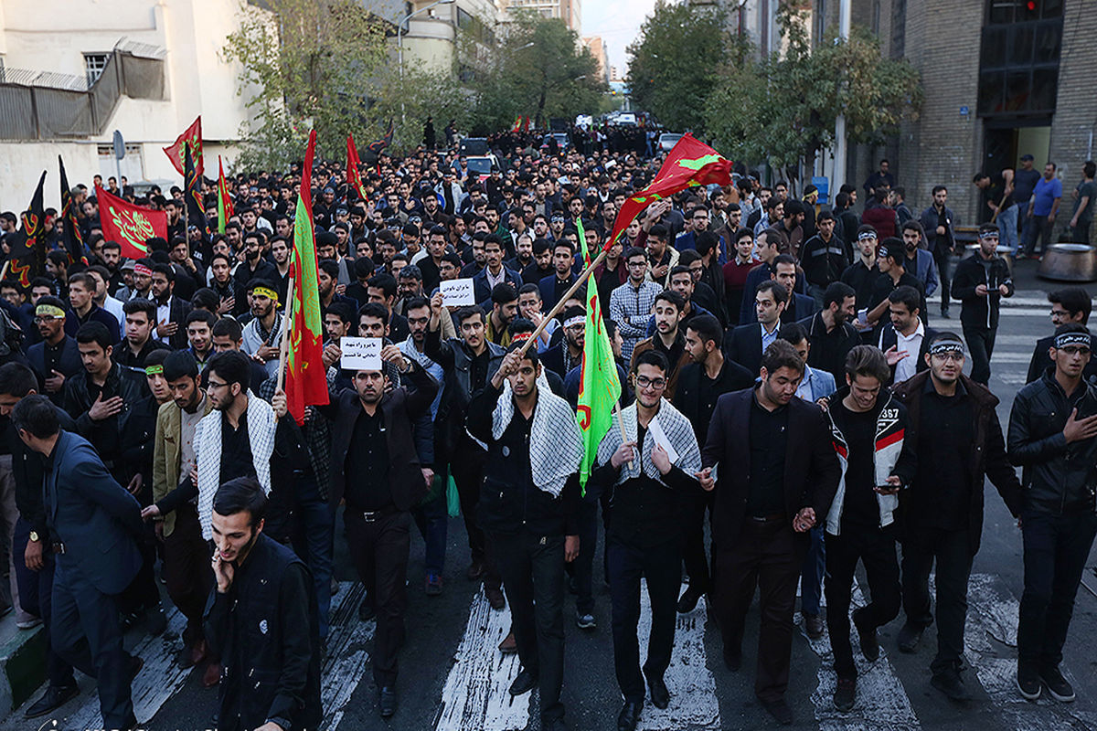 دانشجویان با رهبر انقلاب تجدید بیعت کردند