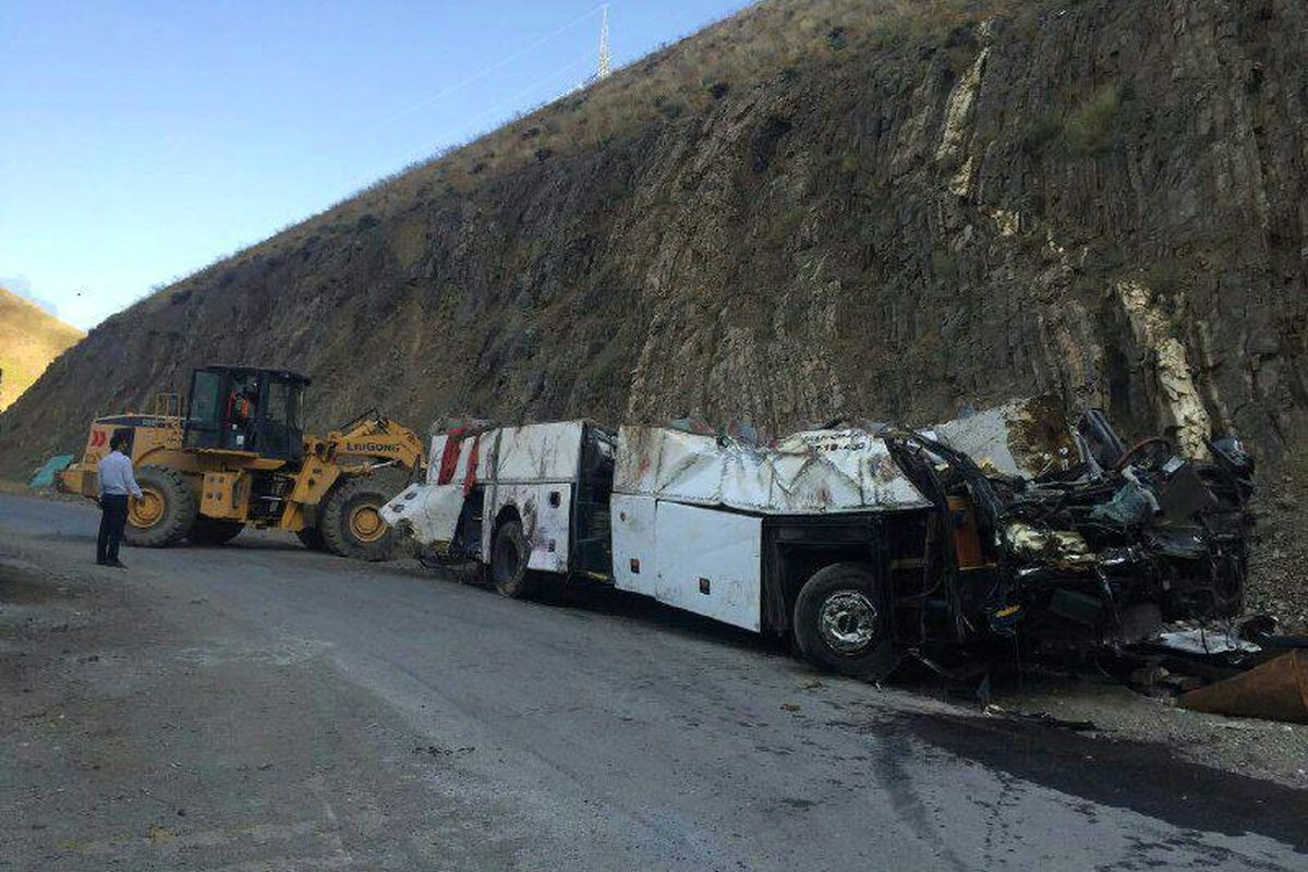 اعلام اسامی قربانیان واژگونی اتوبوس در جاده کرج
