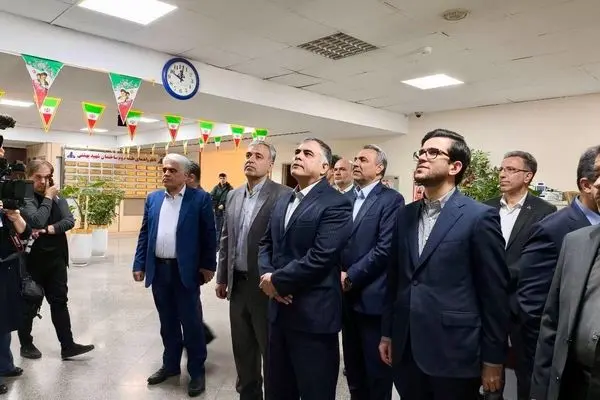 وزیر نفت از پالایشگاه تهران بازدید کرد