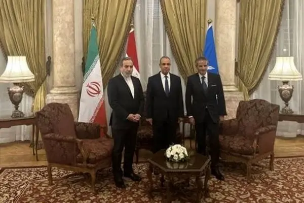 وزیران خارجه ایران و مصر با مدیرکل آژانس بین‌المللی انرژی اتمی دیدار کردند