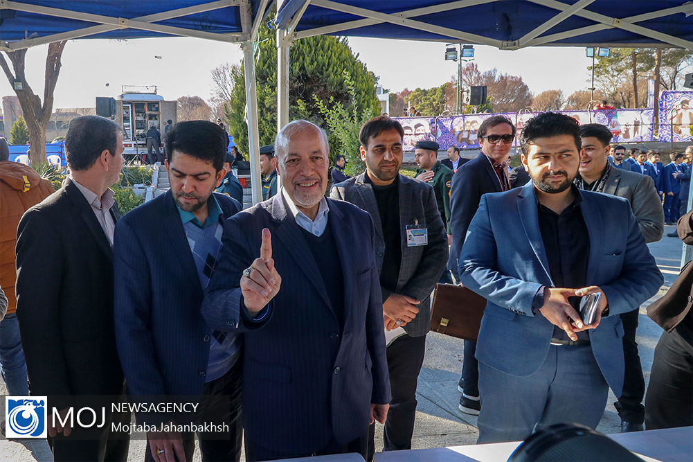حضور پرشور مردم در انتخابات یازدهمین دوره مجلس در اصفهان