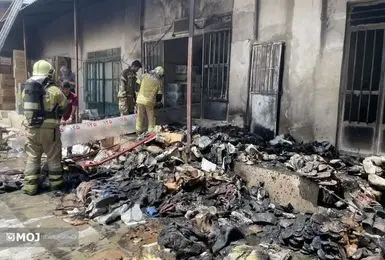 آتش‌سوزی در بازار بزرگ تهران با تلاش آتش‌نشانان مهار شد+ عکس و فیلم 