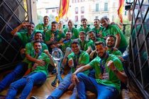 فوتسالیست‌های ایرانی اروپا را فتح کردند/ جام قهرمانی در دستان طیبی