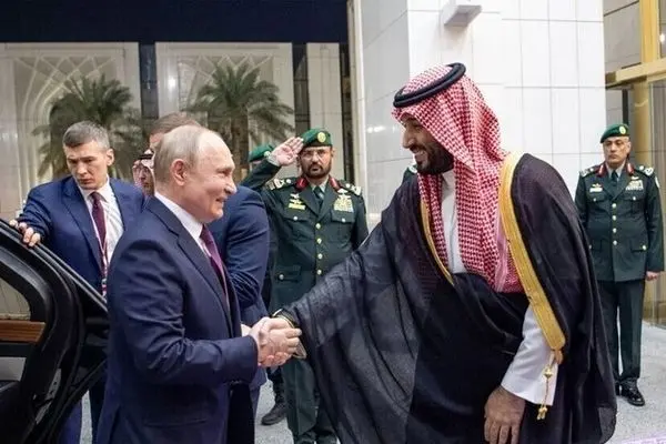 پوتین نتایج گفت‌وگویش با ترامپ را به ولیعهد عربستان اطلاع داد