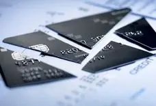 منابع بانکهای خصوصی صرف پرداخت وام به سهامداران می شود/هشدار درباره ورشکستگی چند بانک دیگر