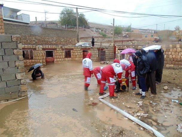 امدادرسانی هلال احمر اصفهان به 498 نفر از حادثه دیدگان ناشی از بارندگی