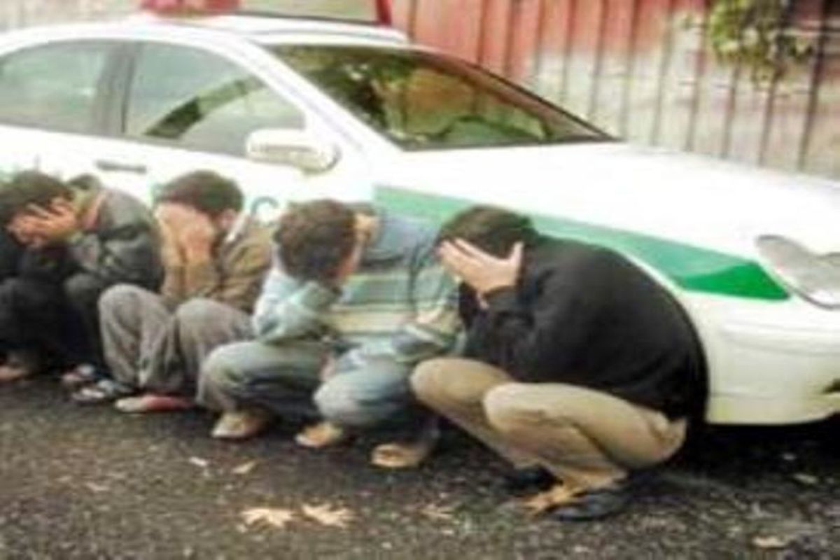 دستگیری باند سارقان خودروهای زانتیا در اصفهان / کشف 7 خودروی مسروقه