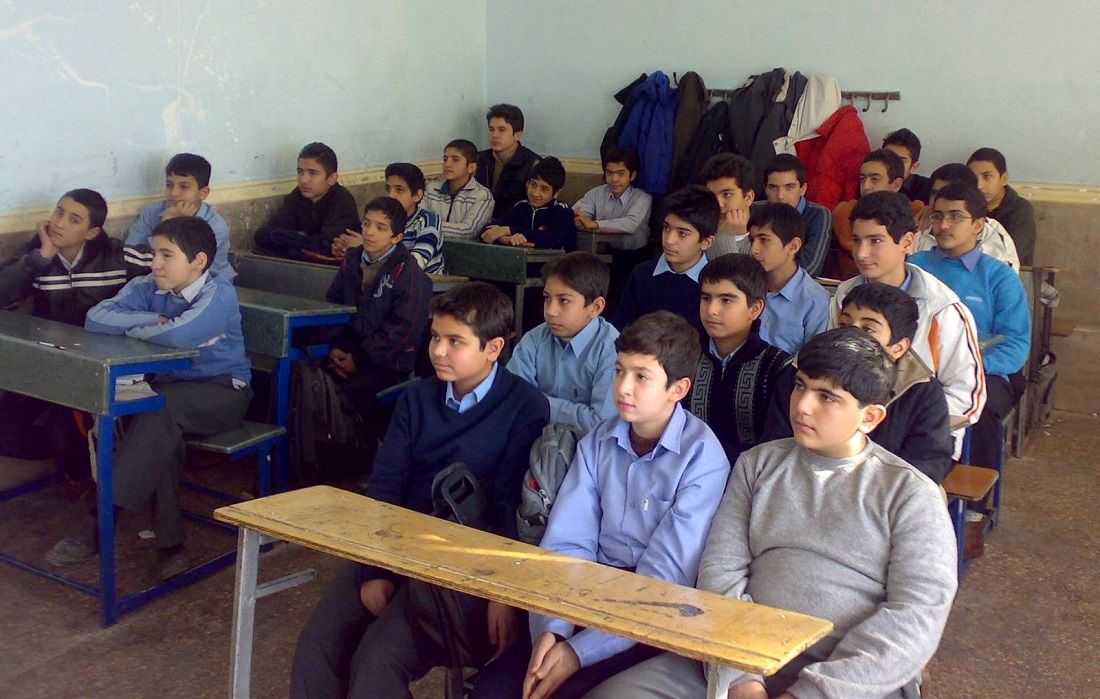 مدارس نوبت عصر تهران در شب چهارشنبه سوری دو ساعت زودتر تعطیل می‌شود