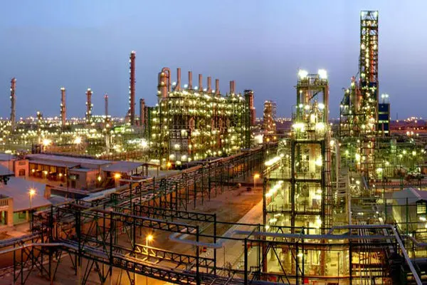 افزایش صادرات صنعت پتروشیمی به ۱۳ میلیارد دلار 